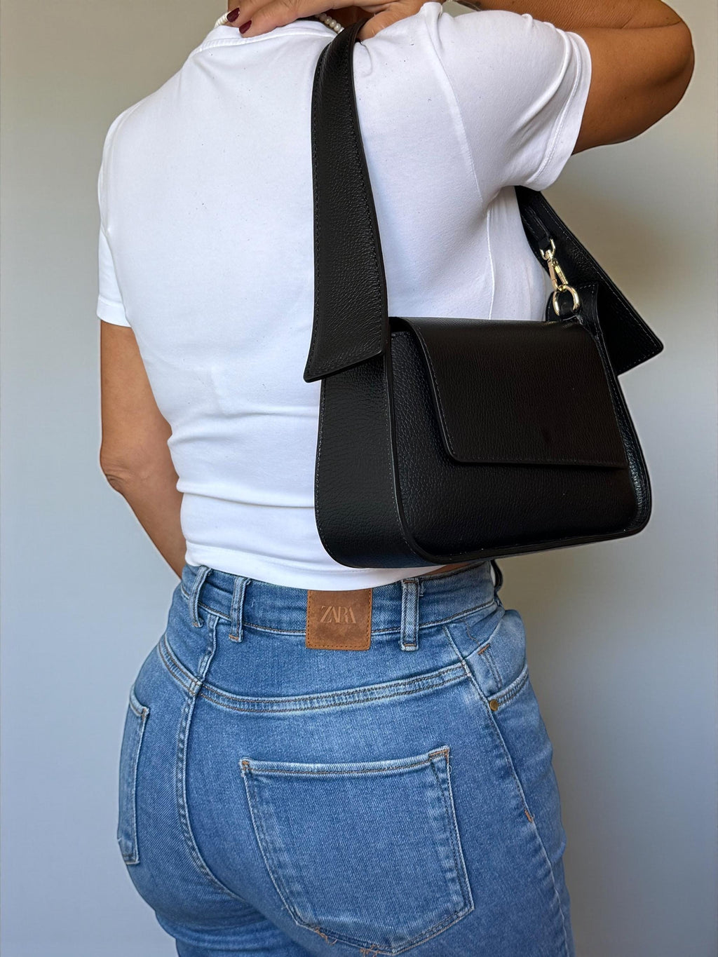 Sillín estructurado en cuero granulado