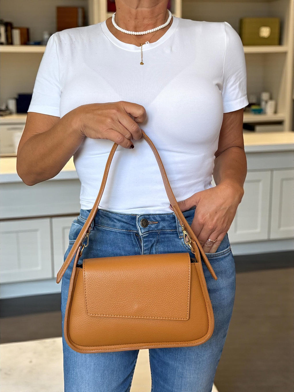 Sillín estructurado en cuero granulado