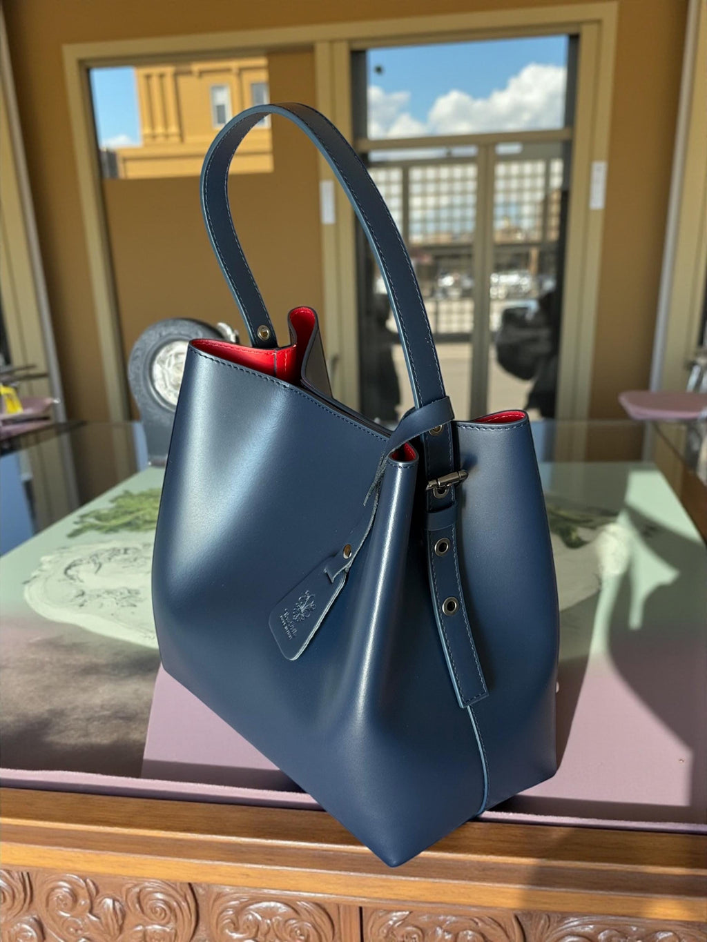 Shopper de cuero azul marino o marrón chocolate