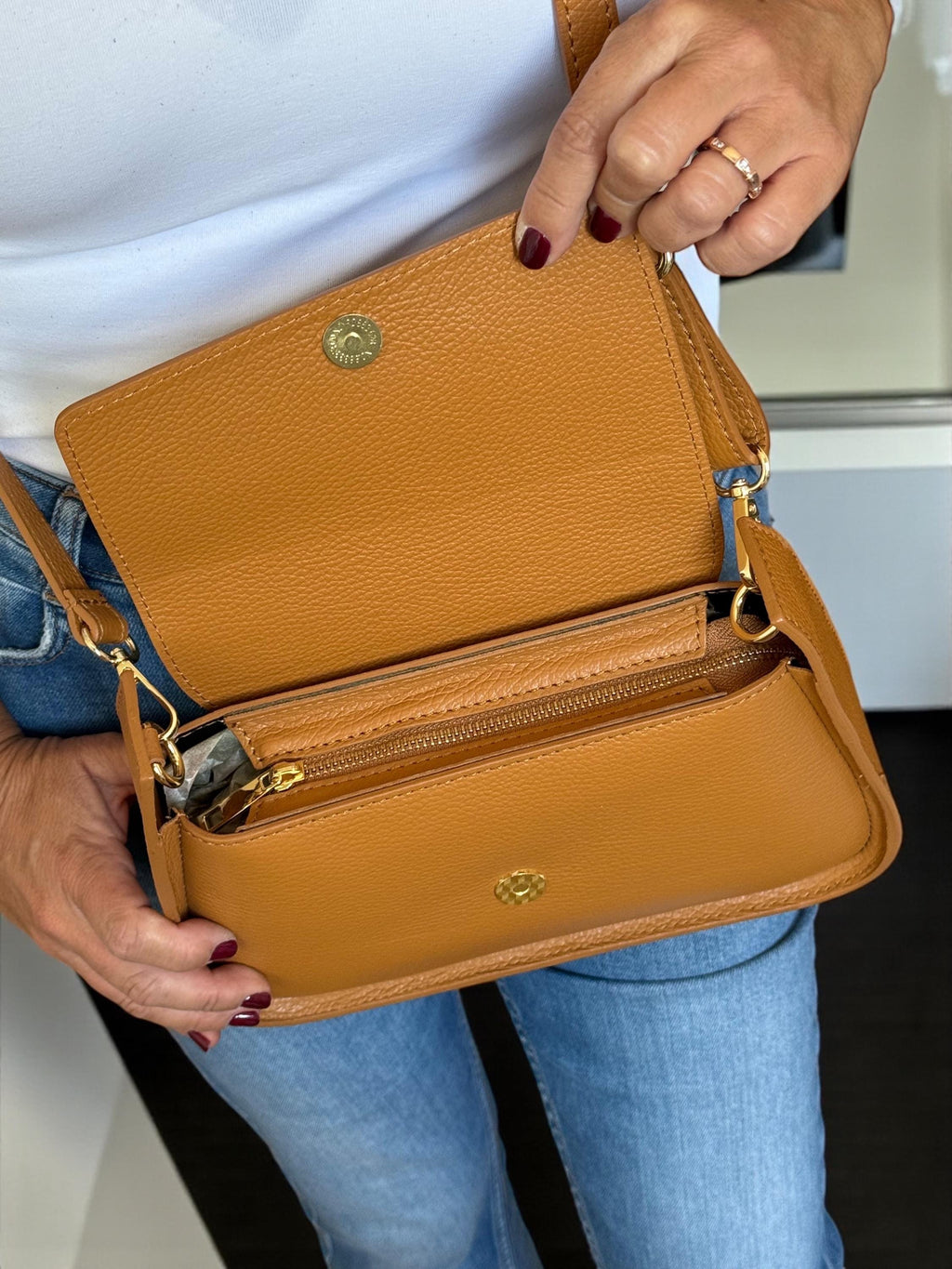 Sillín estructurado en cuero granulado