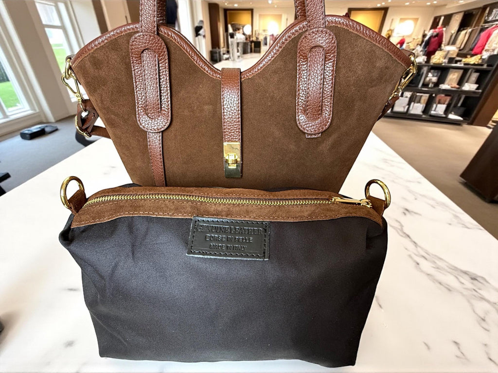 Shopper trapezoidal marrón de ante y piel