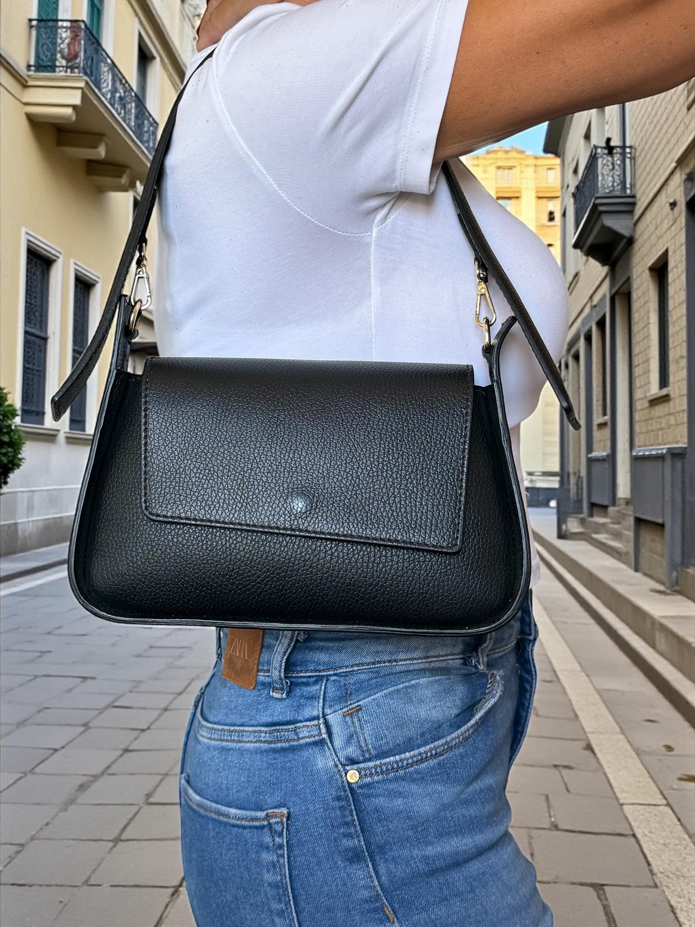 Silla de montar de cuero granulado