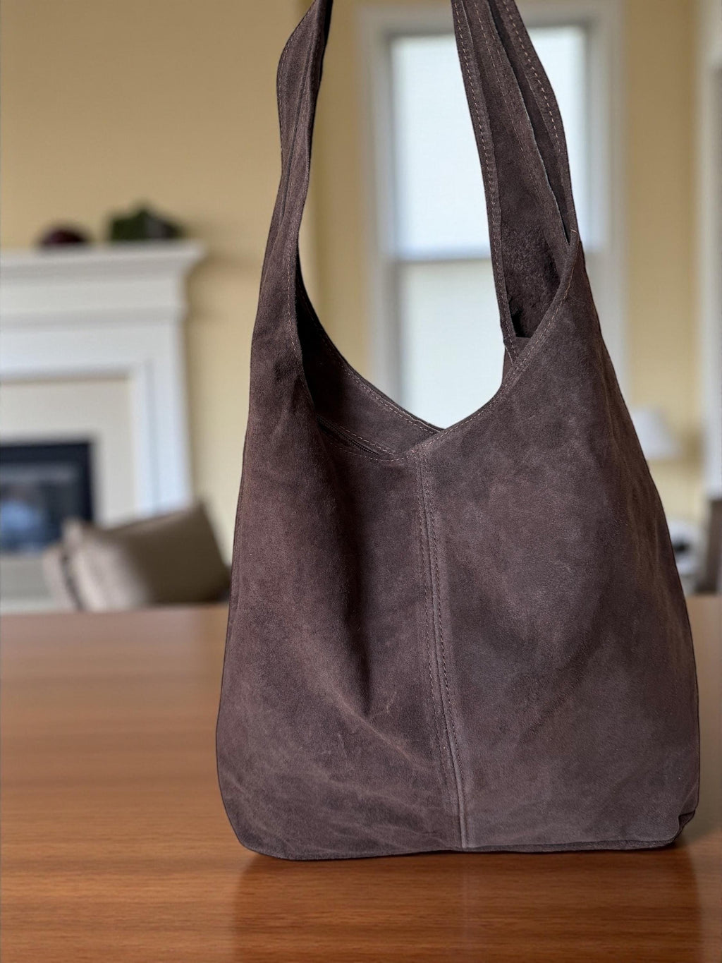 Bolso tote grande de ante marrón tipo hobo
