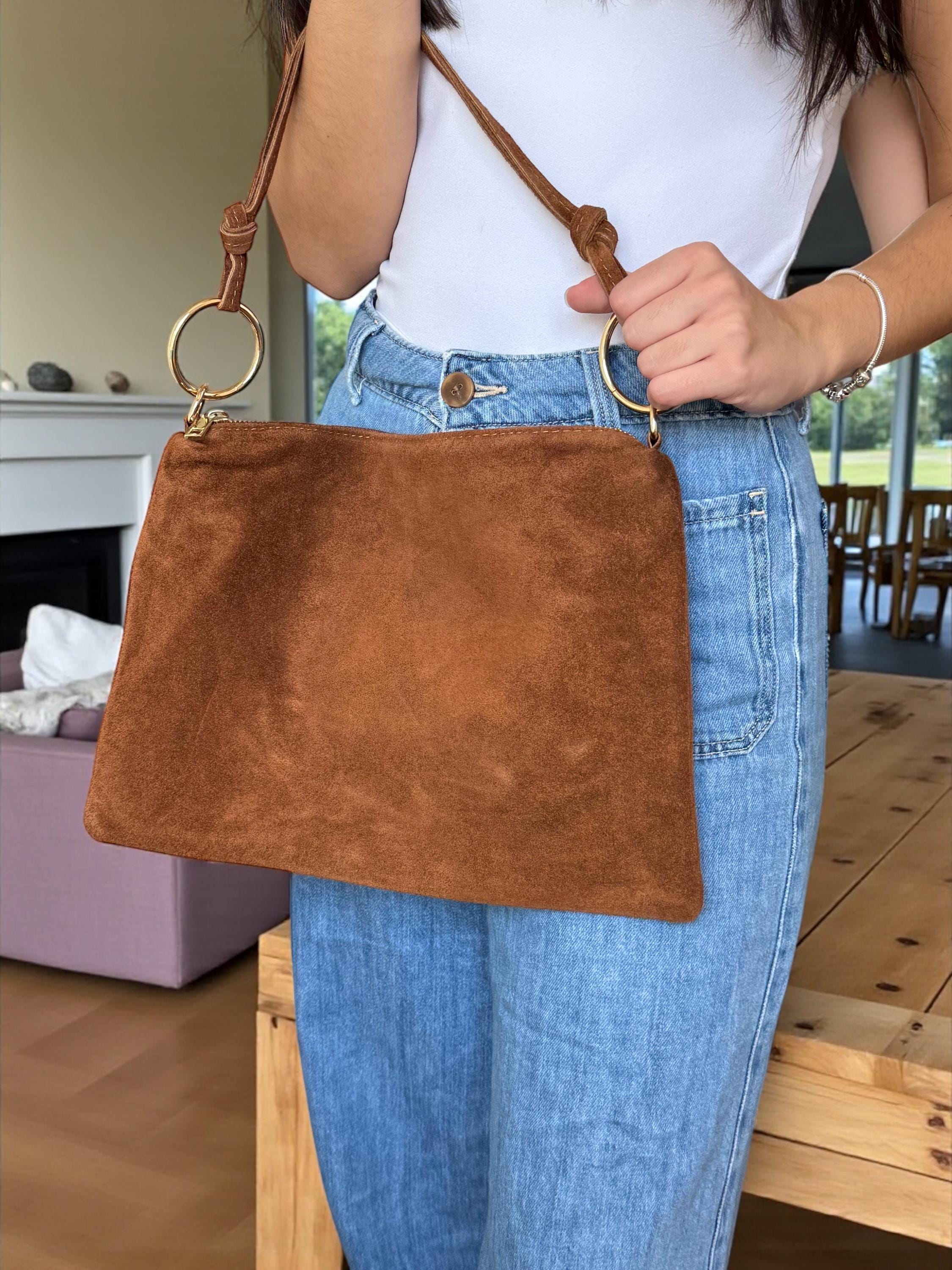 Bolso de hombro estilo hobo de ante suave estilo bohemio