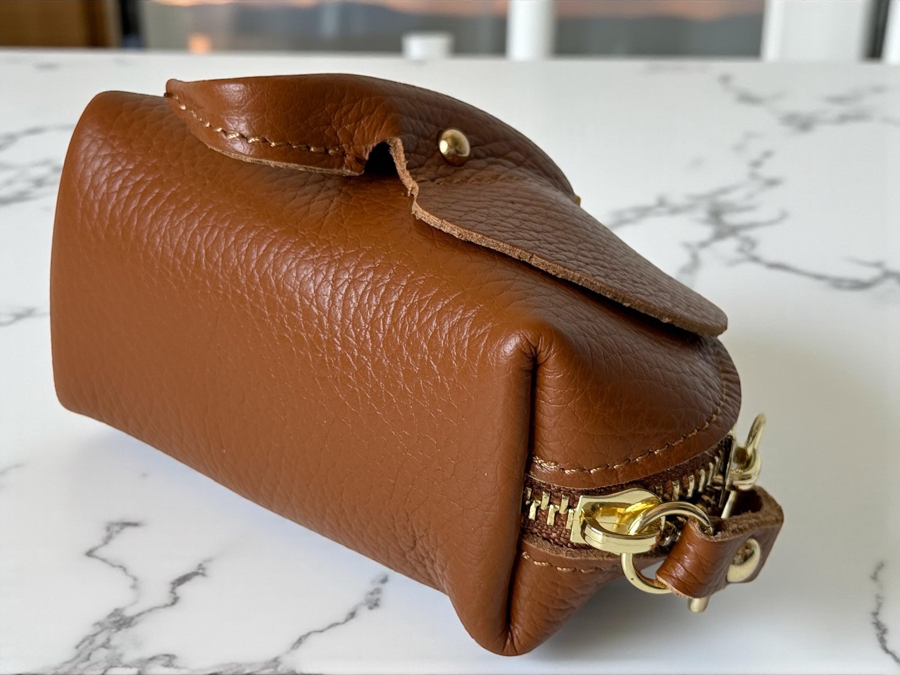 Monedero de cuero con forma de elefante