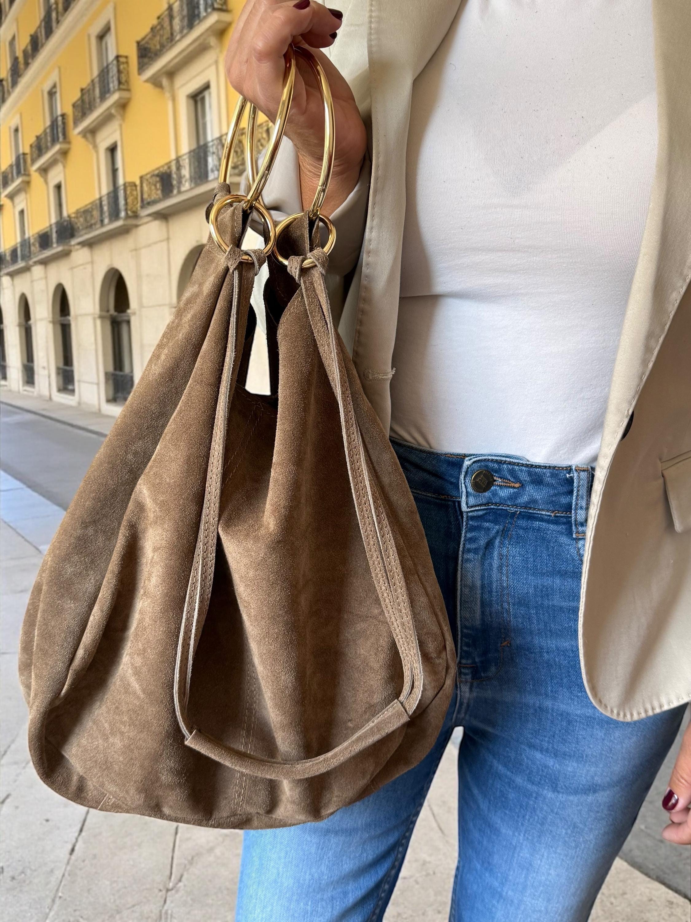 Bolso toupé de ante de gran tamaño