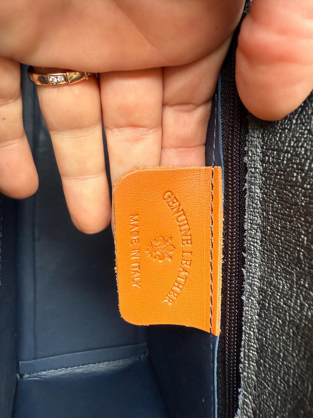 Bolso tipo cartera en pelo de poni con estampado de leopardo y cuero granulado auténtico