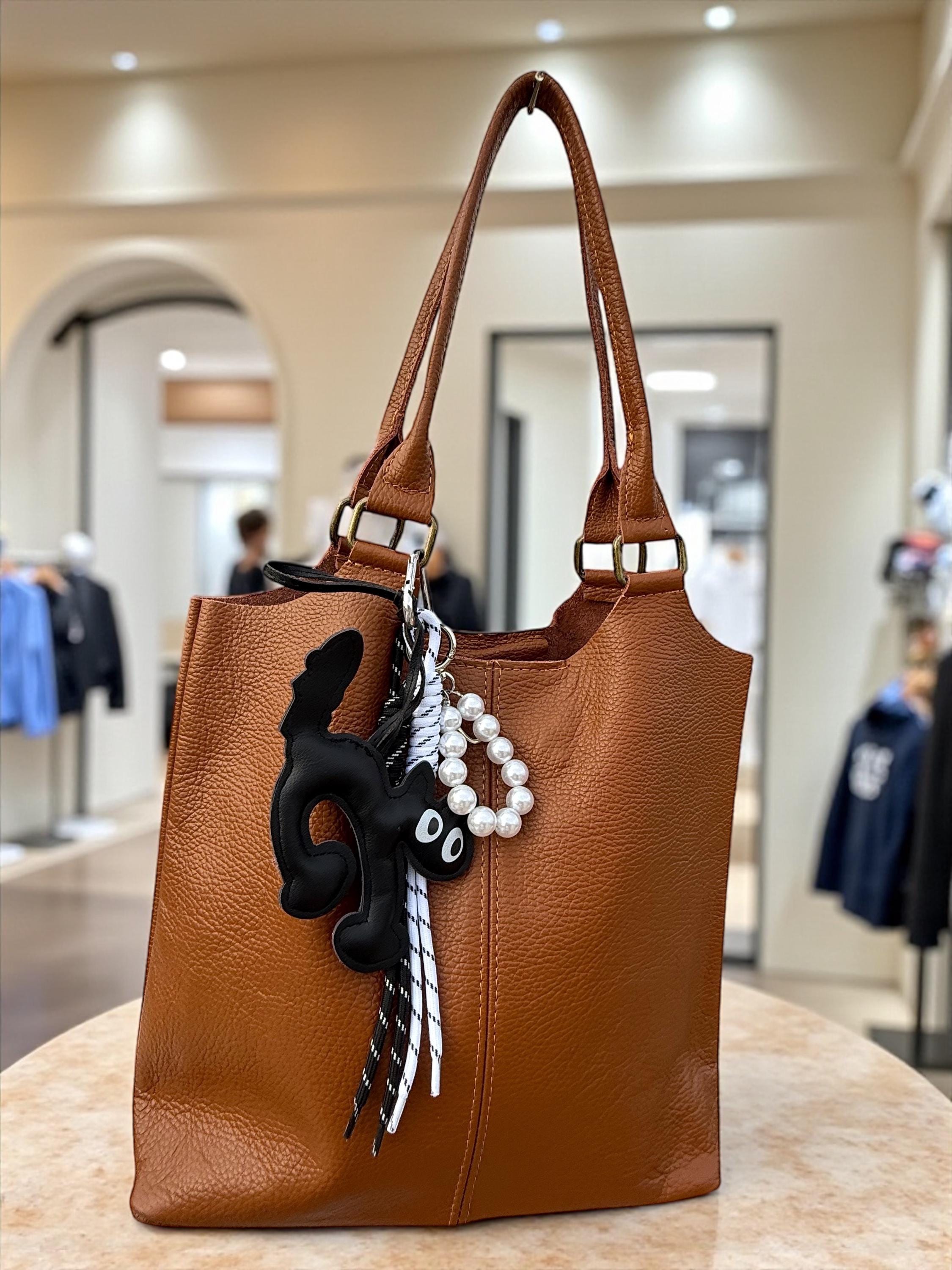 Charm de gato de cuero para bolsos –