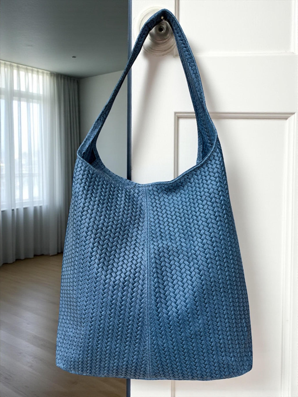 Bolso hobo azul de piel italiana auténtica tejida