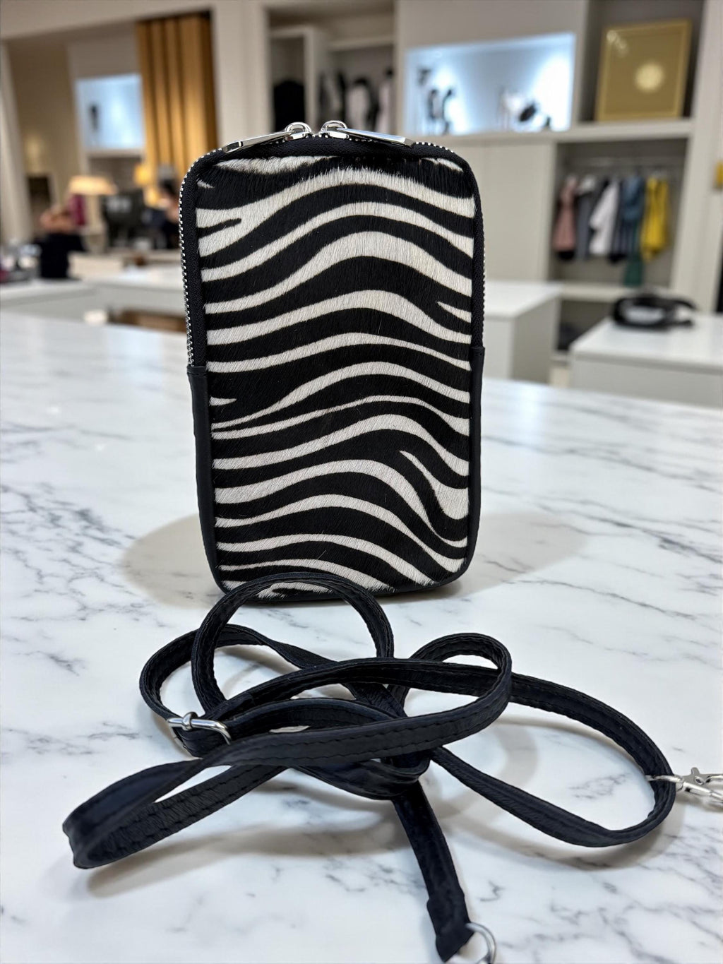 Mini bolso para teléfono móvil de piel auténtica con estampado de cebra
