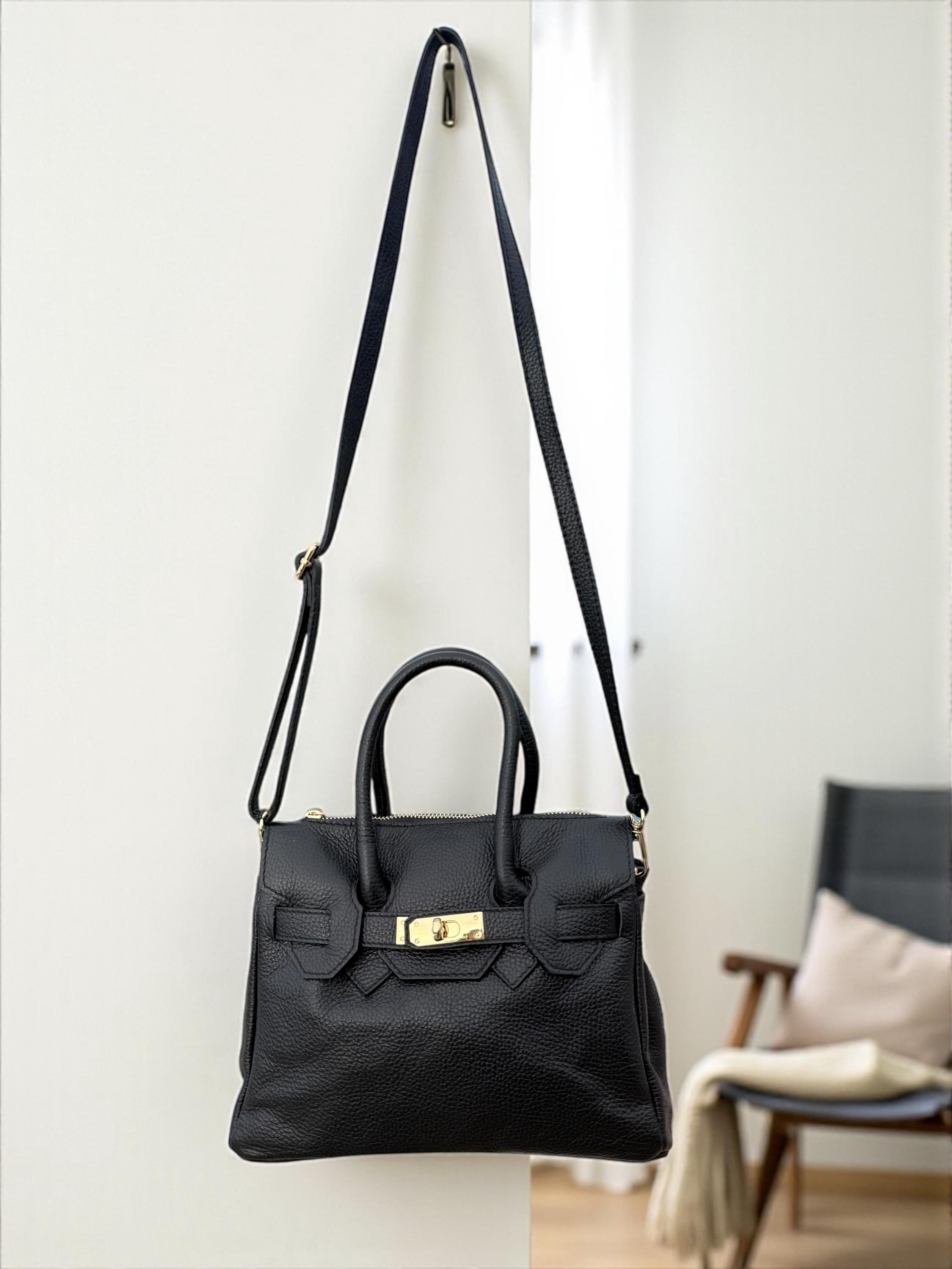 Bolso de mano con asa superior de piel granulada negra