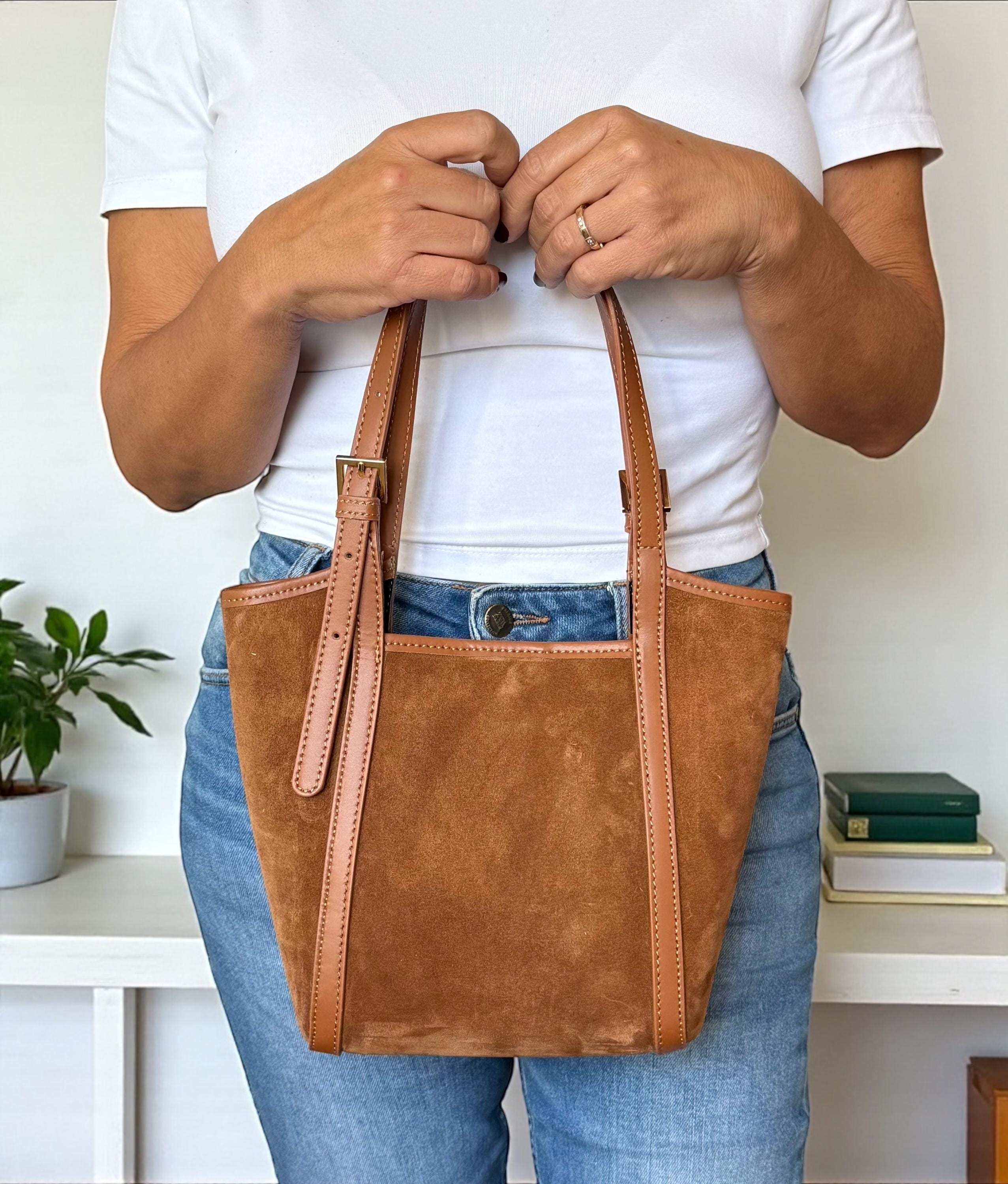 Bolso trapezoidal de ante y piel italiano marrón camel