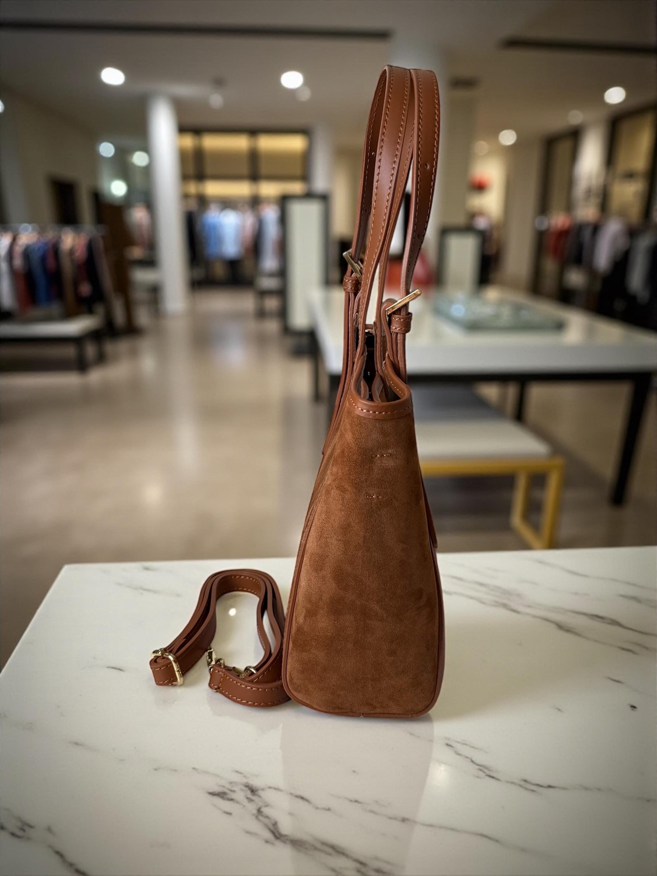 Bolso trapezoidal de ante y piel italiano marrón camel