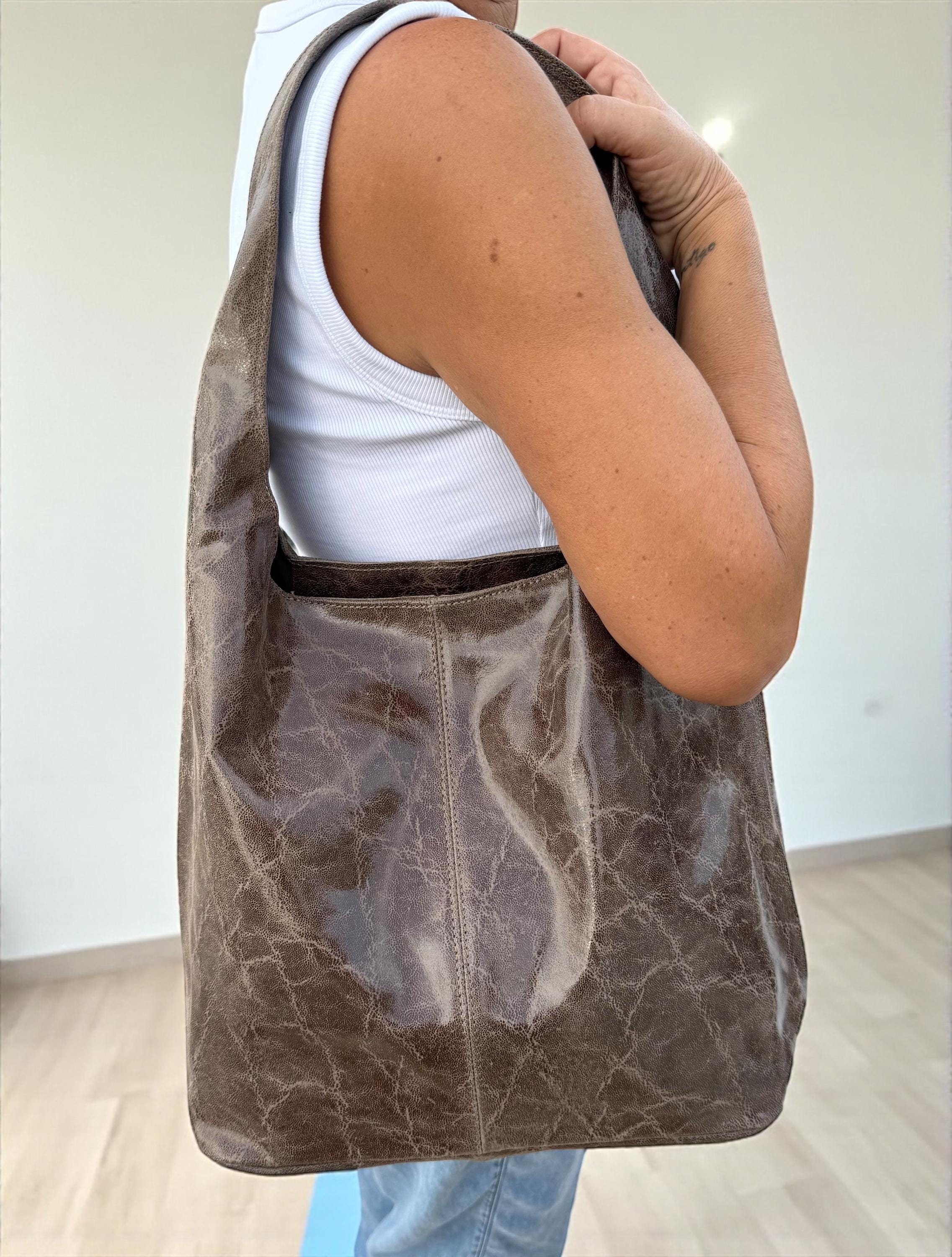 Bolso hobo de cuero holgado