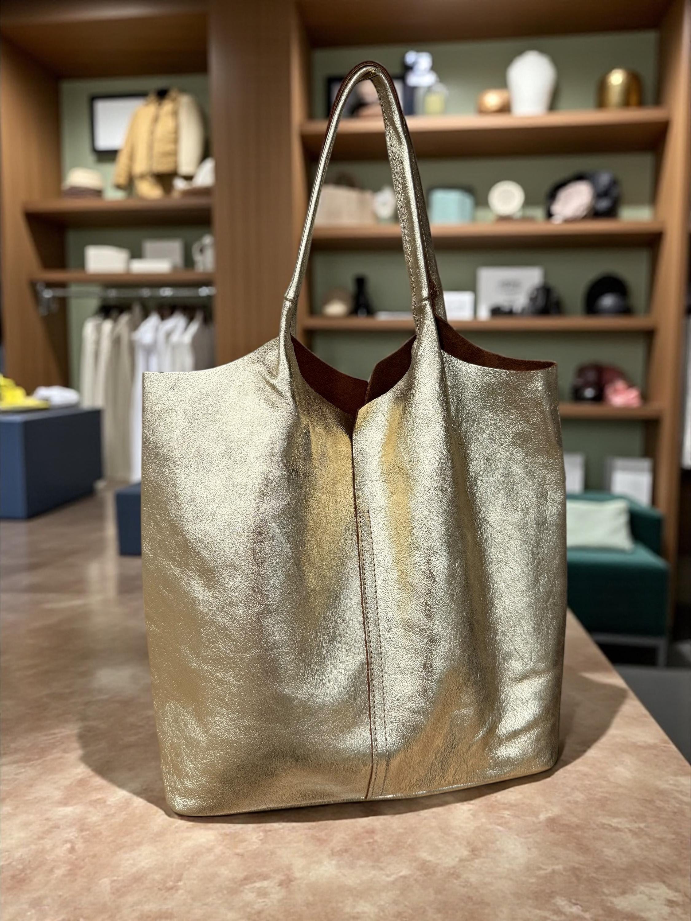 Bolso tote de piel auténtica suave color marrón