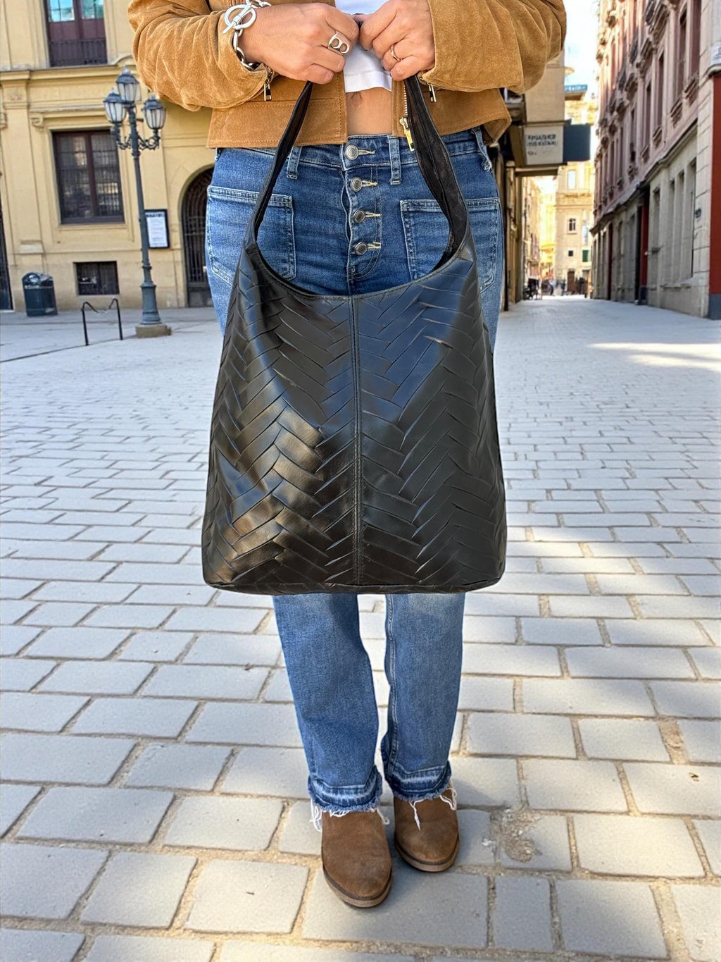 bolso hobo beige de piel auténtica con acolchado en espiga