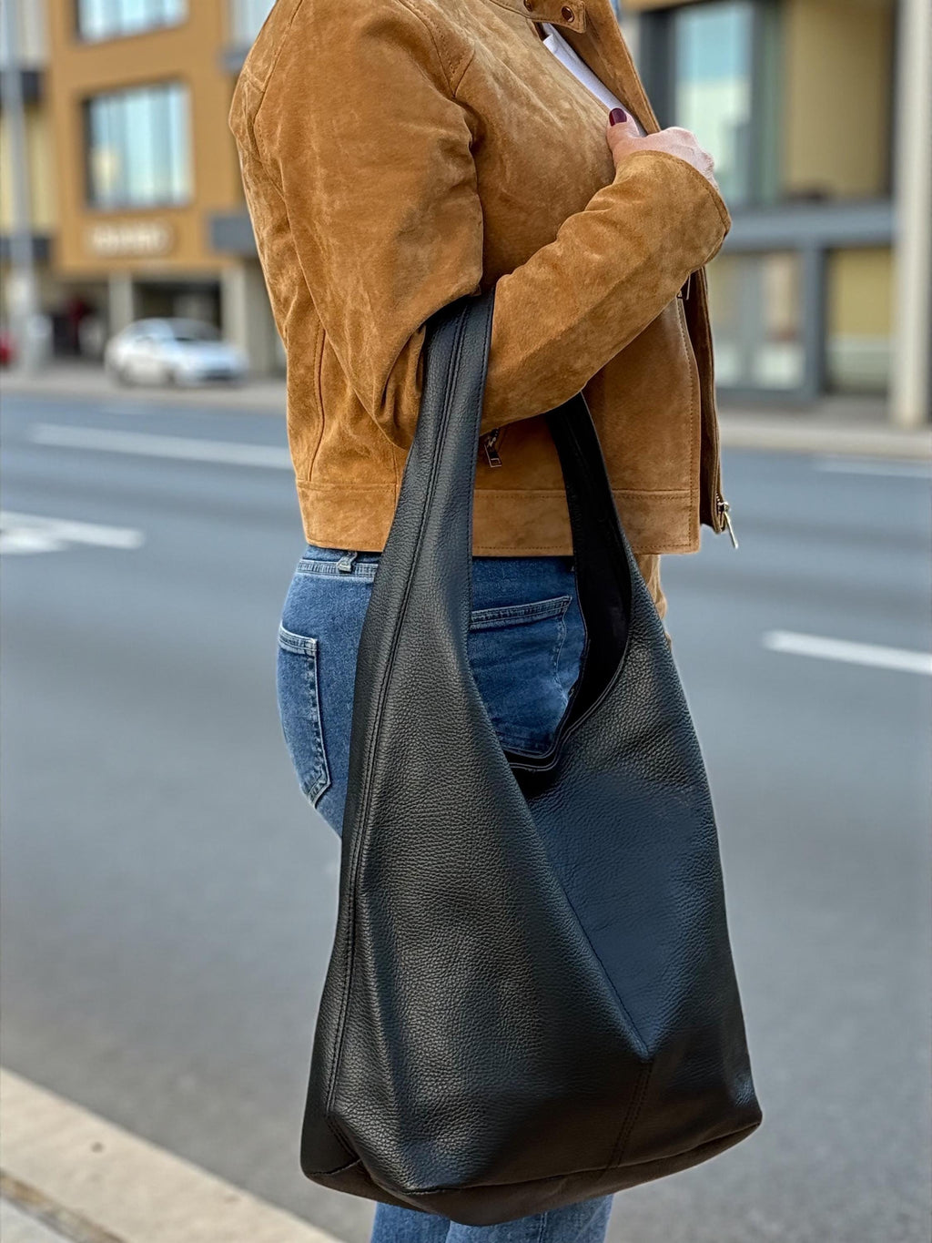Bolso tote hobo de piel auténtica negra