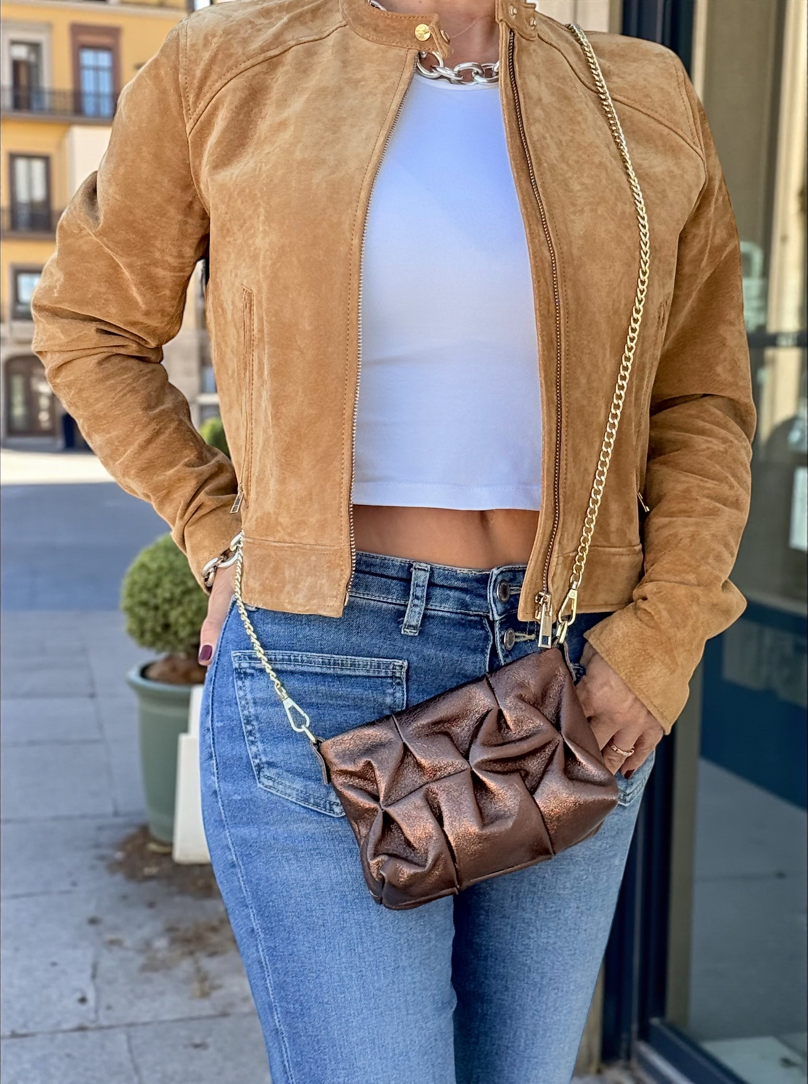 Mini Clutch fruncido bronce de cuero italiano